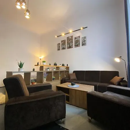 Stradom Service Apartment